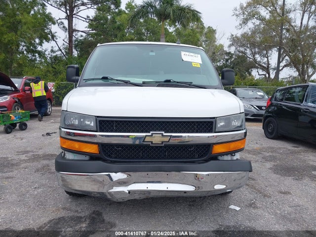 1GAZGPFG1H1167532 Chevrolet Express 3500 Lt