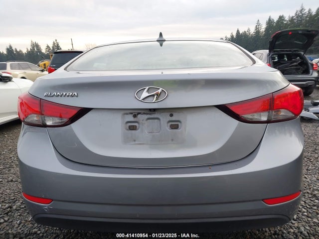 5NPDH4AEXFH598279 Hyundai ELANTRA SE