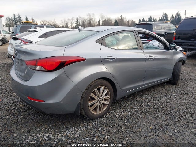 5NPDH4AEXFH598279 Hyundai ELANTRA SE