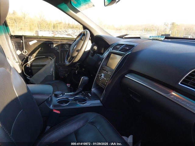 1FM5K8GT8GGA74794 Ford EXPLORER SPORT