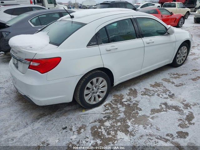 1C3CCBAB7EN145079 Chrysler 200 LX