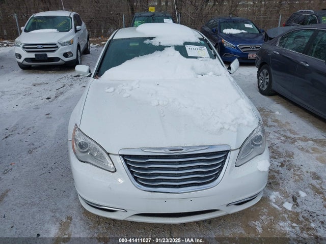 1C3CCBAB7EN145079 Chrysler 200 LX