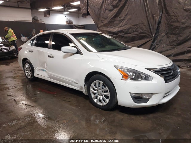 Nissan Altima 2.5 S 2015 1N4AL3AP9FN407633 Image 1