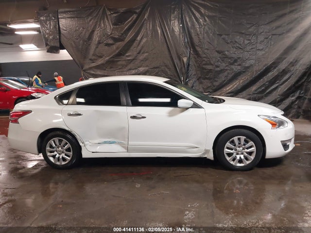 Nissan Altima 2.5 S 2015 1N4AL3AP9FN407633 Image 13