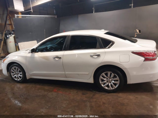 Nissan Altima 2.5 S 2015 1N4AL3AP9FN407633 Image 14