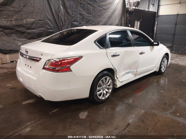 Nissan Altima 2.5 S 2015 1N4AL3AP9FN407633 Image 4