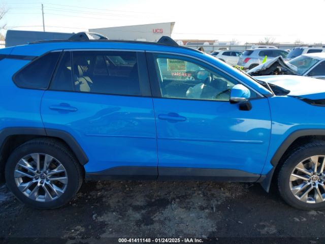 2T3C1RFV5MW137146 Toyota Rav4 Xle Premium