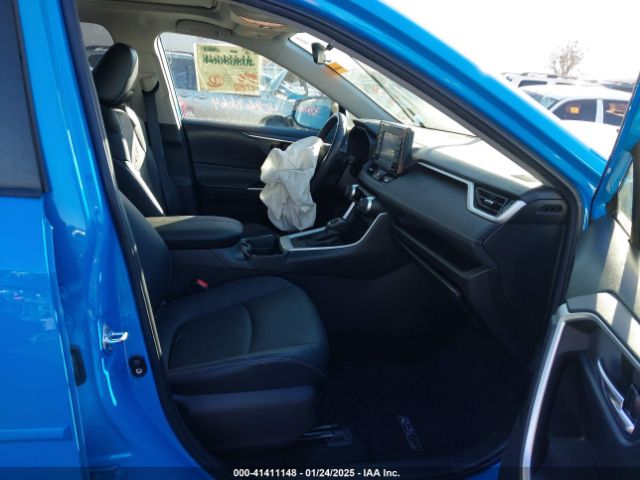 2T3C1RFV5MW137146 Toyota Rav4 Xle Premium