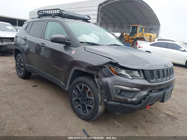 3C4NJDDB1KT739938 Jeep Compass Trailhawk 4x4