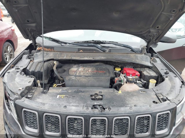 3C4NJDDB1KT739938 Jeep Compass Trailhawk 4x4