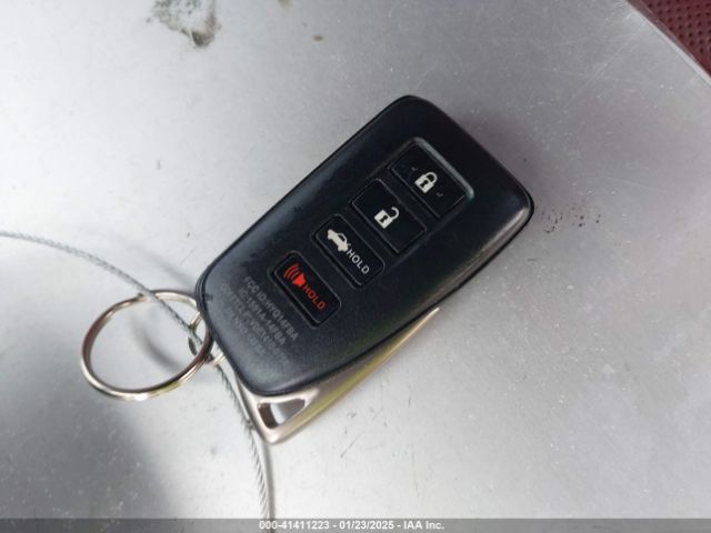 JTHBA1D28G5032648 Lexus IS 200T