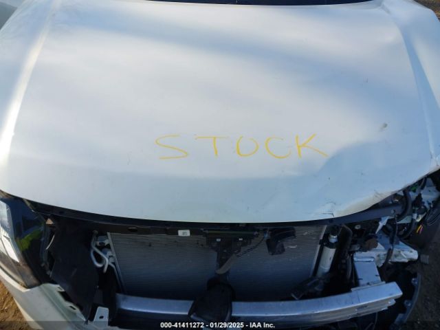 5N1DR3CC0RC240154 Nissan Pathfinder Sl