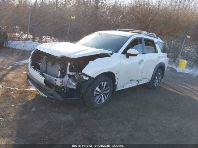 5N1DR3CC0RC240154 Nissan Pathfinder Sl