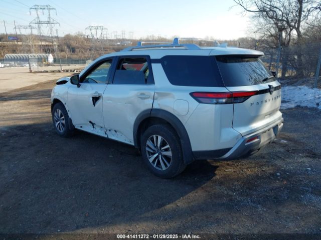 5N1DR3CC0RC240154 Nissan Pathfinder Sl