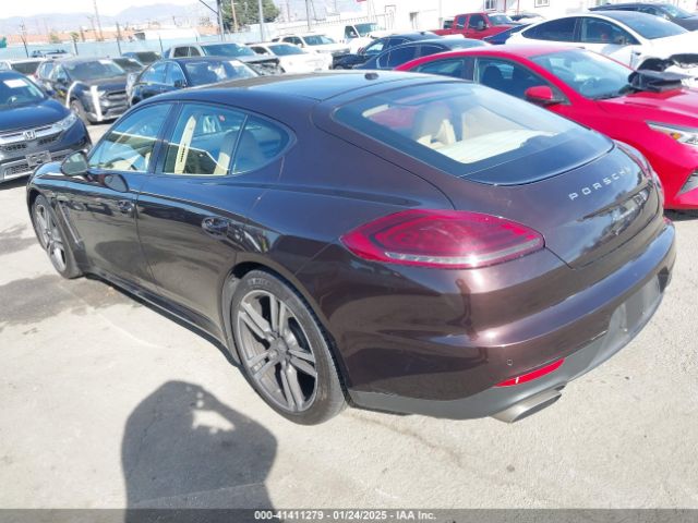 2015 PORSCHE PANAMERA WP0AA2A76FL000746 Photo 2