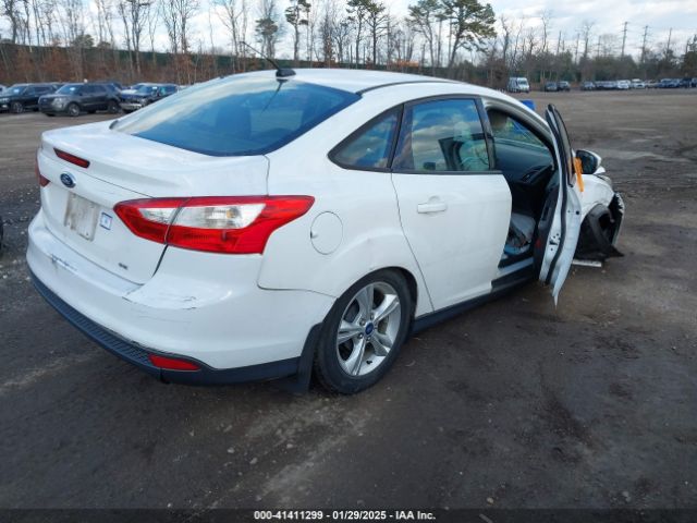 1FADP3F2XEL119080 Ford FOCUS SE