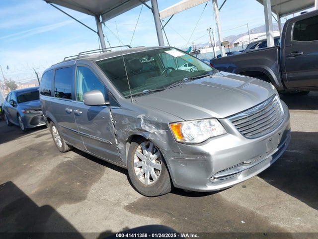 2016 2C4RC1BG4GR282612 main image