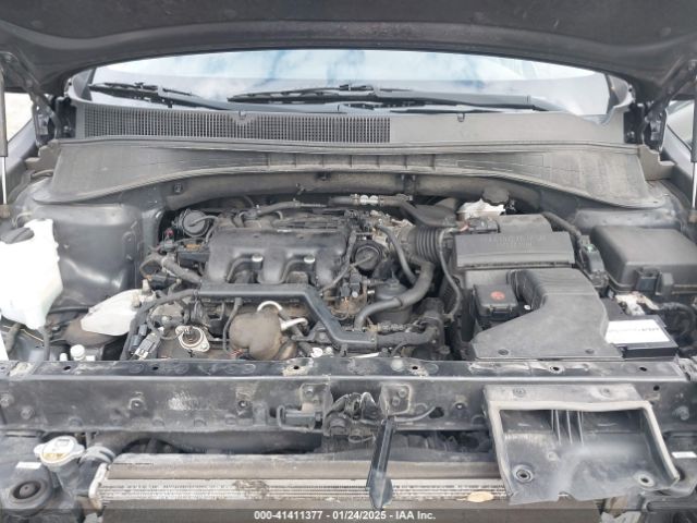 5XYPG4A56HG302345 KIA Sorento 3.3l Lx