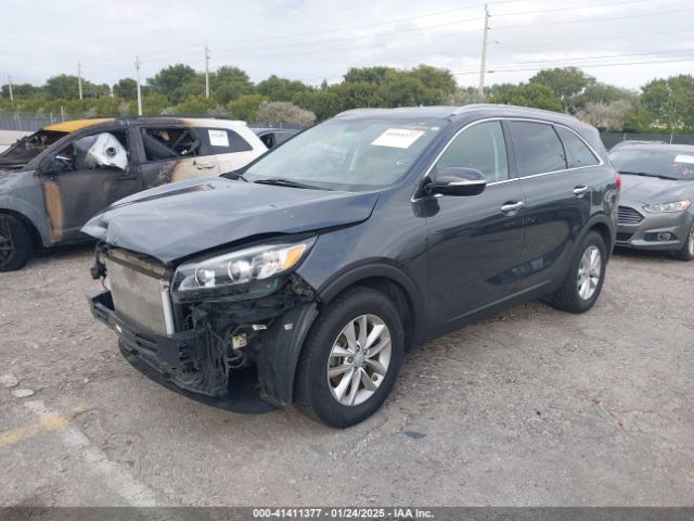 5XYPG4A56HG302345 KIA Sorento 3.3l Lx