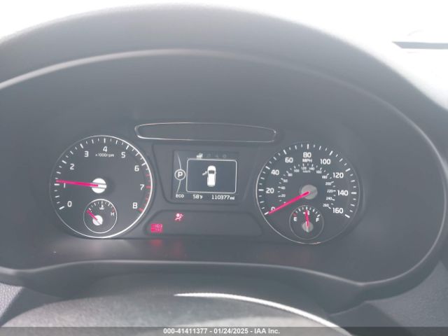 5XYPG4A56HG302345 KIA Sorento 3.3l Lx