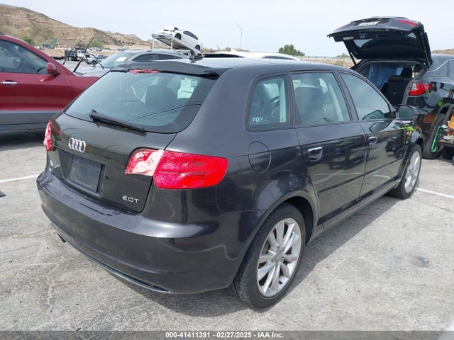 2013 AUDI A3 WAUBEAFM9DA020500 Photo 3