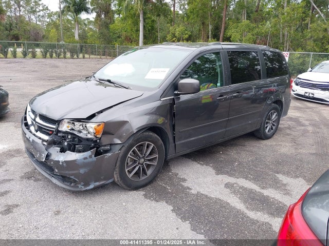 Dodge Grand Caravan Sxt 2017 2C4RDGCG6HR858183 Image 2