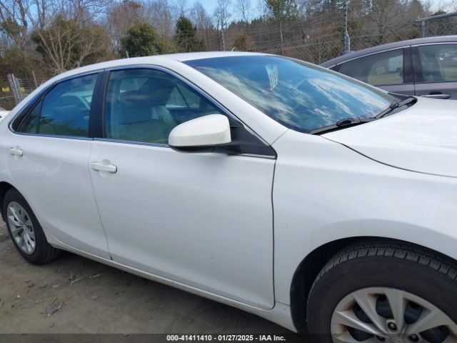 4T1BF1FK6FU089818 Toyota CAMRY LE