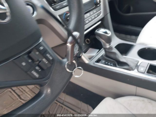 KMHE24L17HA056157 Hyundai Sonata Hybrid Se