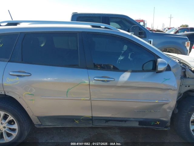 1C4PJLCB9MD150813 Jeep Cherokee Latitude Fwd
