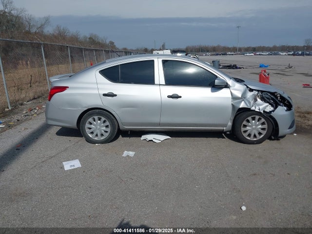 Nissan Versa 1.6 S+ 2019 3N1CN7AP1KL869637 Image 13