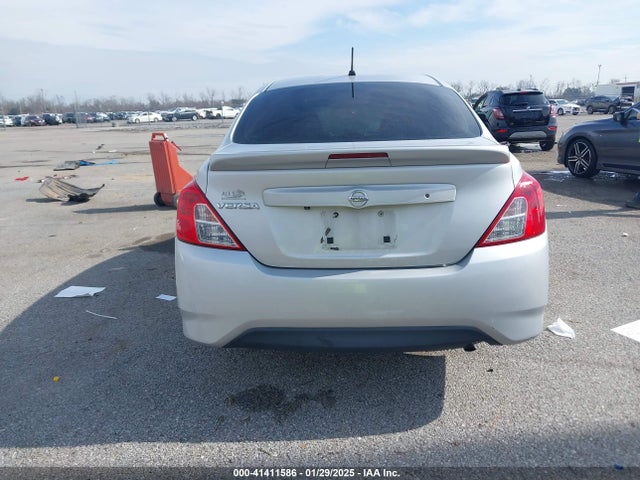 Nissan Versa 1.6 S+ 2019 3N1CN7AP1KL869637 Image 16