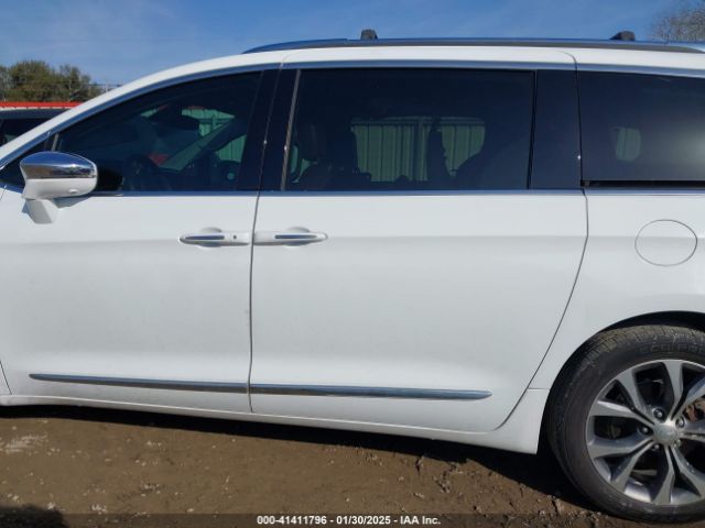 2C4RC1GG2HR705648 Chrysler Pacifica Limited