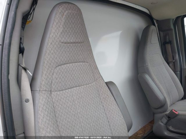 2017 GMC SAVANA CUTAWAY 1GD07RFF0H1134696 Photo 6