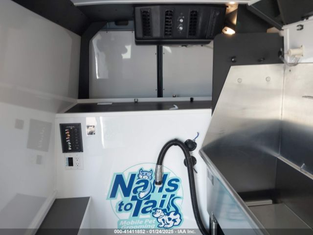 W1Y4DBHY1MT047131 Mercedes-Benz Sprinter 2500 Standard Roof I4 Diesel