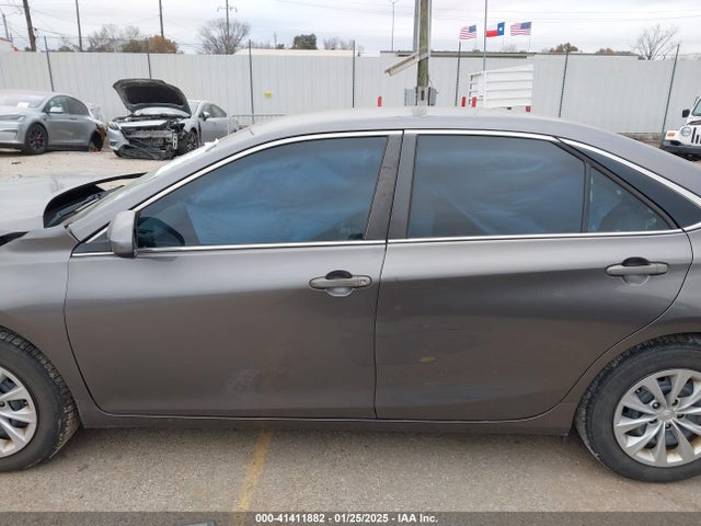Toyota CAMRY LE 2015 4T4BF1FK2FR504977 Image 15
