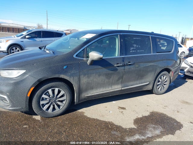 2C4RC1S73PR614345 Chrysler Pacifica Hybrid Limited