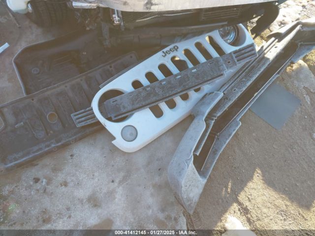 1C4BJWFG9HL679998 Jeep Wrangler Unlimited Rubicon 4x4