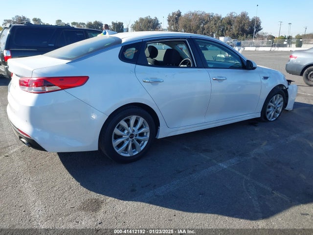 KIA Optima Lx 2018 5XXGT4L30JG271255 Image 14