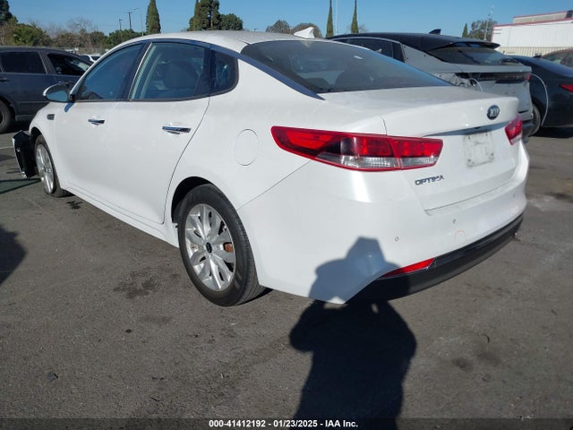 KIA Optima Lx 2018 5XXGT4L30JG271255 Image 3