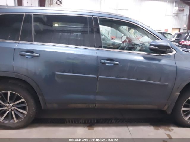 5TDJZRFH1KS963520 Toyota Highlander Xle