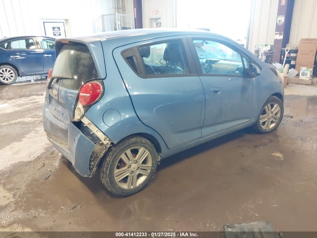 Chevrolet Spark 1lt Cvt 2015 KL8CD6S9XFC731373 Image 4