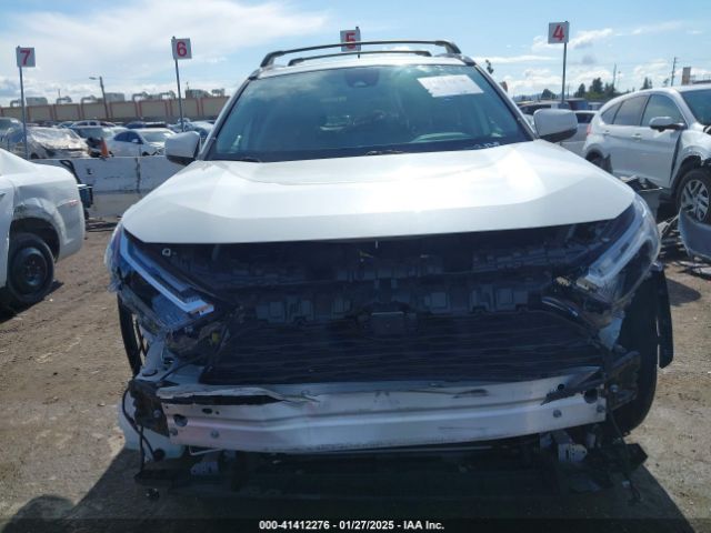 2T3C1RFV4NW233139 Toyota Rav4 Xle Premium