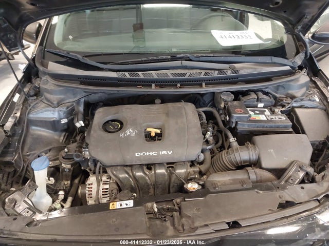 KIA FORTE LX 2017 3KPFK4A78HE043432 Image 10