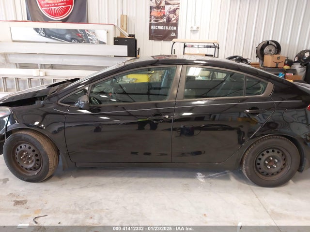 KIA FORTE LX 2017 3KPFK4A78HE043432 Image 15