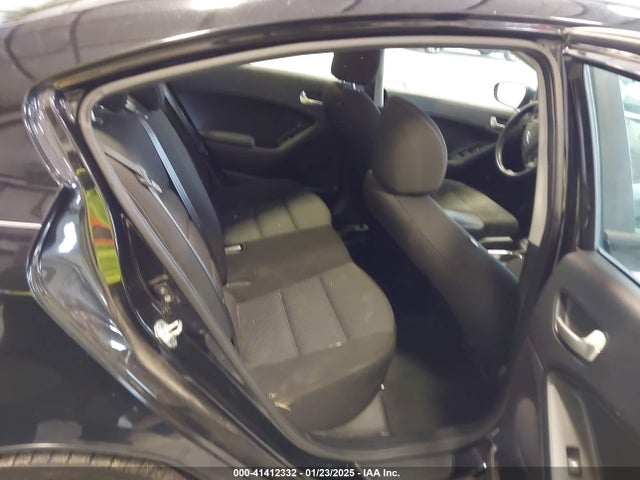 KIA FORTE LX 2017 3KPFK4A78HE043432 Image 8
