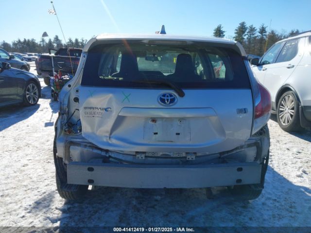 JTDKDTB39F1105466 Toyota Prius C One