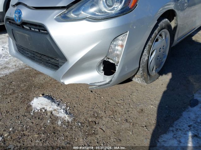 JTDKDTB39F1105466 Toyota Prius C One
