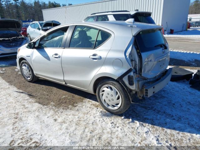 JTDKDTB39F1105466 Toyota Prius C One