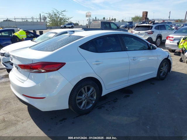 Hyundai ELANTRA SE 2017 5NPD84LF7HH086407 Image 4