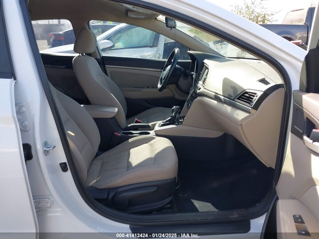 Hyundai ELANTRA SE 2017 5NPD84LF7HH086407 Image 5